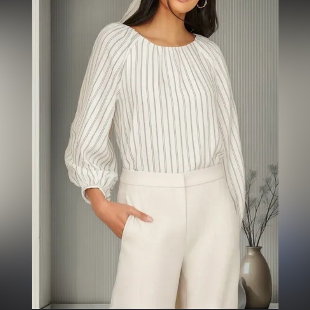 ❤️Ann Taylor winter white black stripe blouse size Large